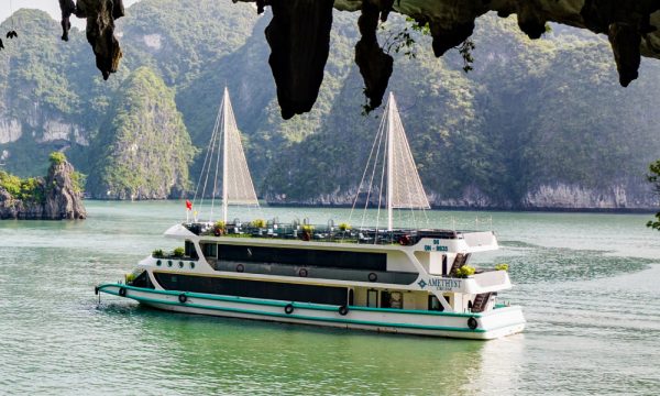 the amethyst day cruise in halong bay