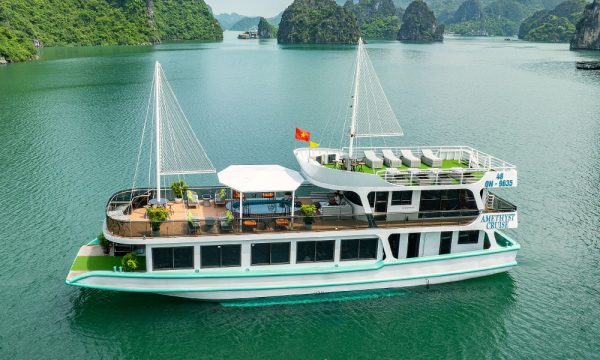 amethyst junior day cruise in ha long bay