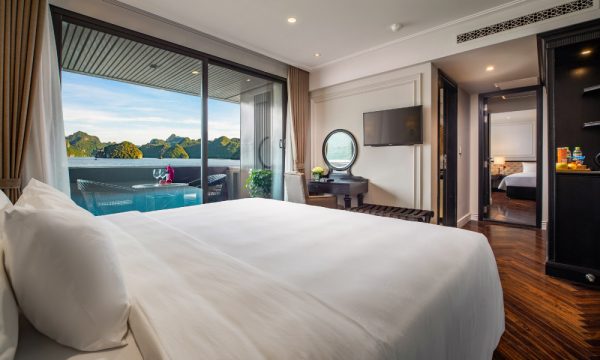 the stellar of the seas cruise in halong bay