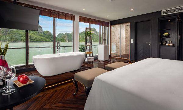 the stellar of the seas cruise in halong bay