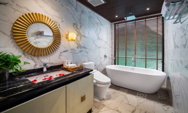 the stellar of the seas cruise in halong bay