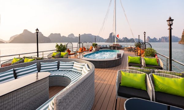 The Amethyst Day cruise in Halong Bay.