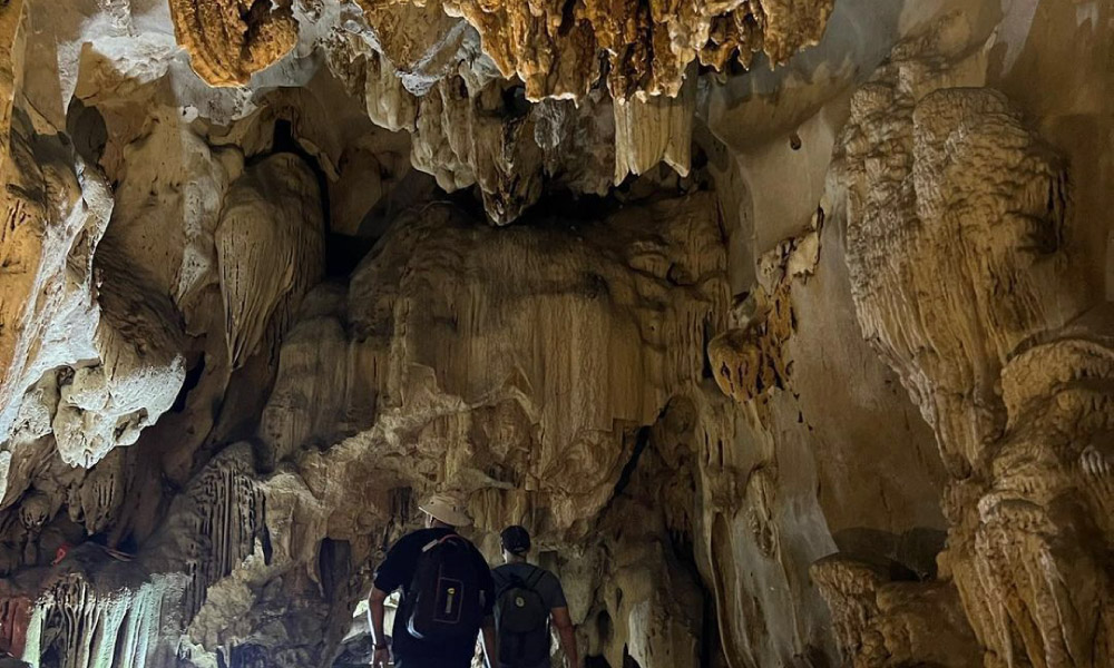 The Trung Trang Cave with many stalactites.