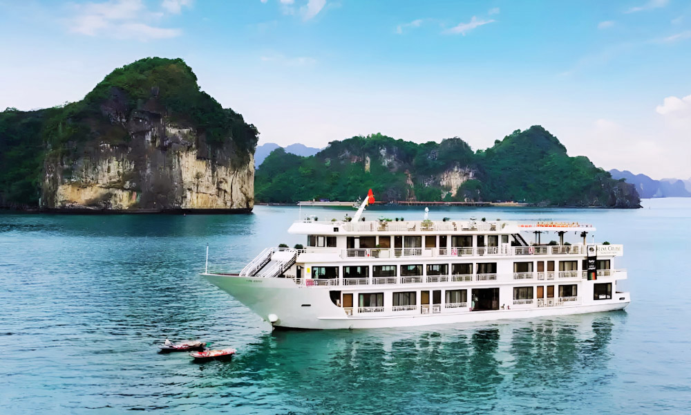 Aqua Elegance Cruise in Halong Bay