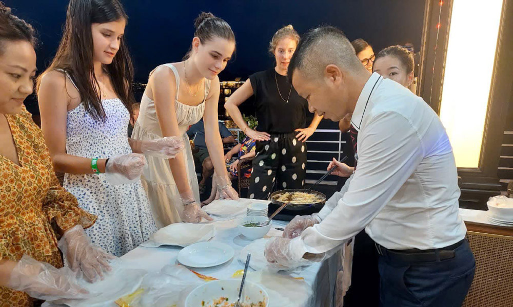 Vietnamese cooking lesson on the deck of halong aqua elegance