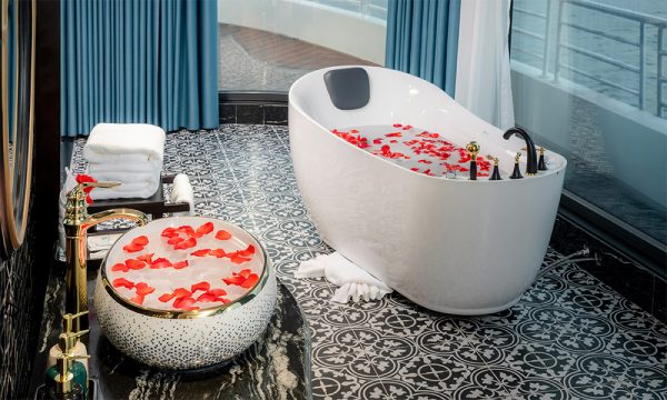 The Catherine Cruise in Halong Bay.