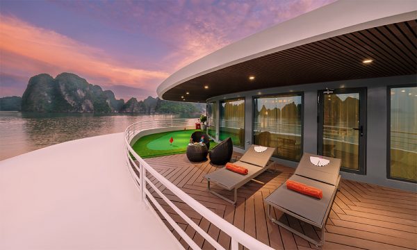 The Catherine Cruise in Halong Bay.