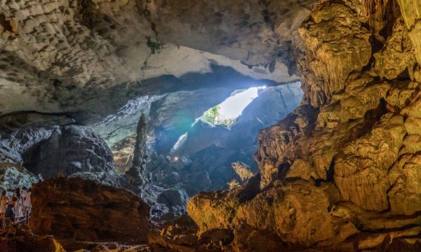 A corner of sung sot cave in halong bay.