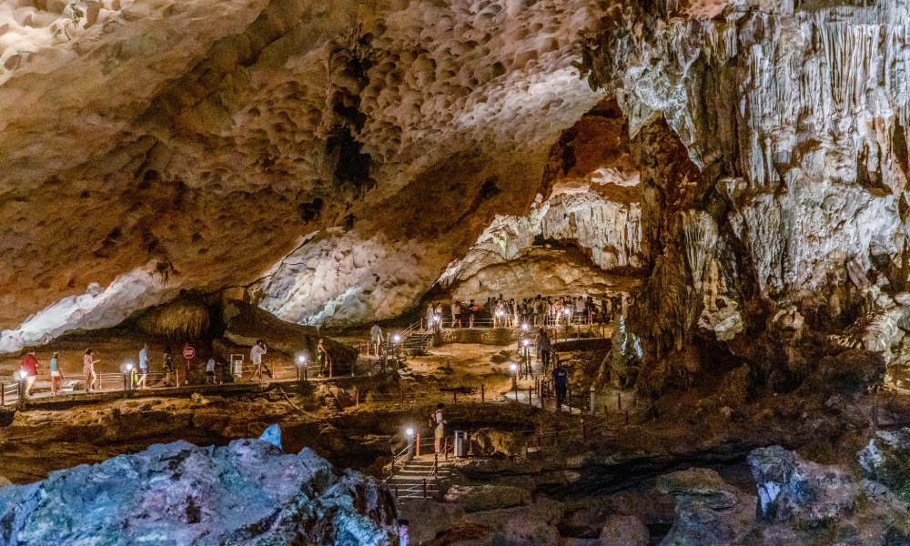 overview of sung sot cave