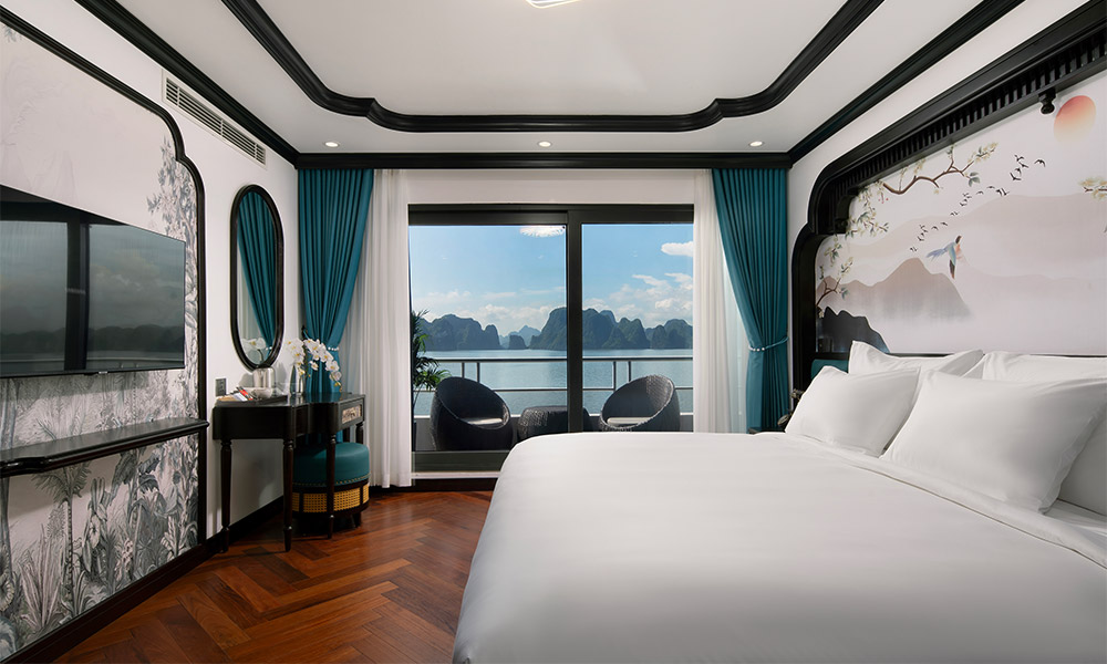 Overview of Catherine premier suite second floor with double bed.