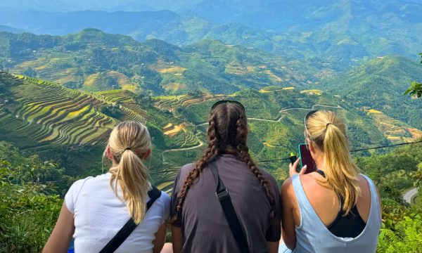 Guests looking at Ha Giang valley view.