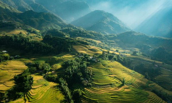 Panorama of Sapa rice terraces and mountains.