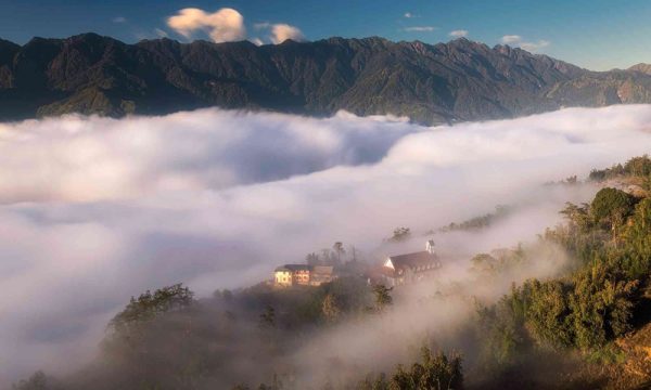 Sapa houses in the fog.