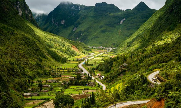 Sung La Valley panorama.