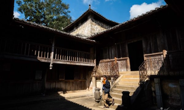 Inside of Hmong king palace.