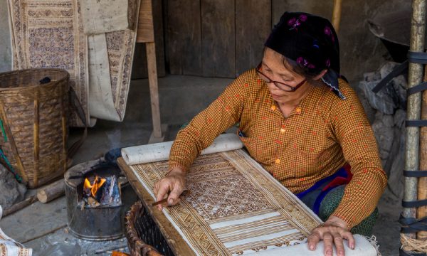 Ethnic woman in Lung Tam Village.