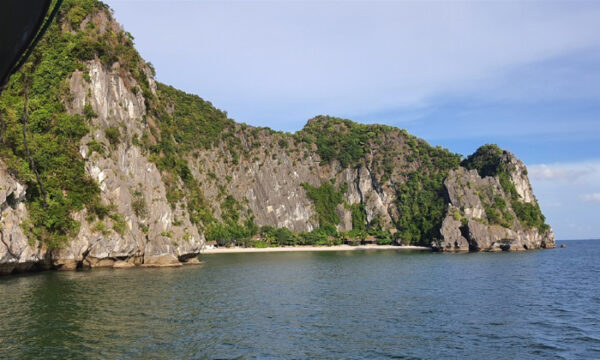 A corner of Van Boi beach.