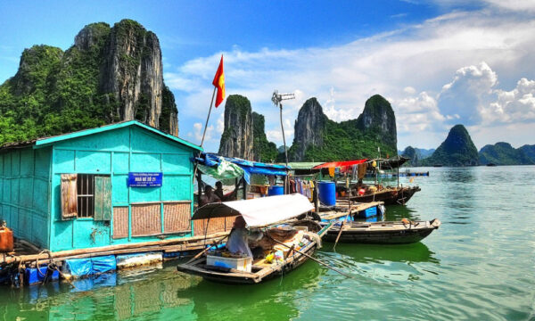 Floating house in Cua Van Fishing Village.