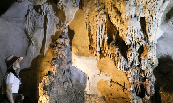 A guest in Trung Trang Cave.