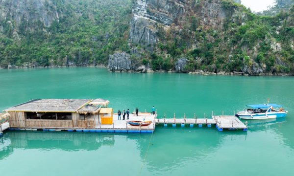 A fishing house in Bai Tu Long Bay.