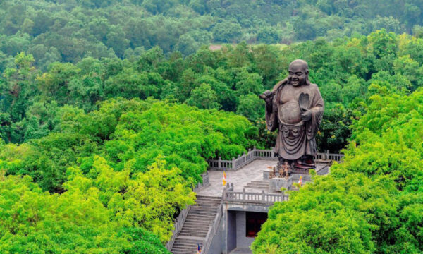 Budha statue on the mountain in Bai Dinh Pagoda.