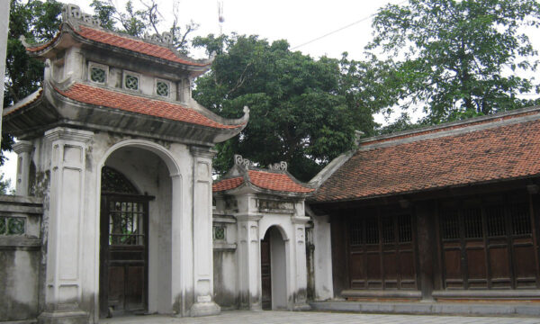 Gate architecture in Hoa Lu Ancient Capital.
