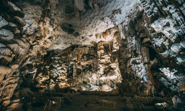 Inside Thien Cung Cave.