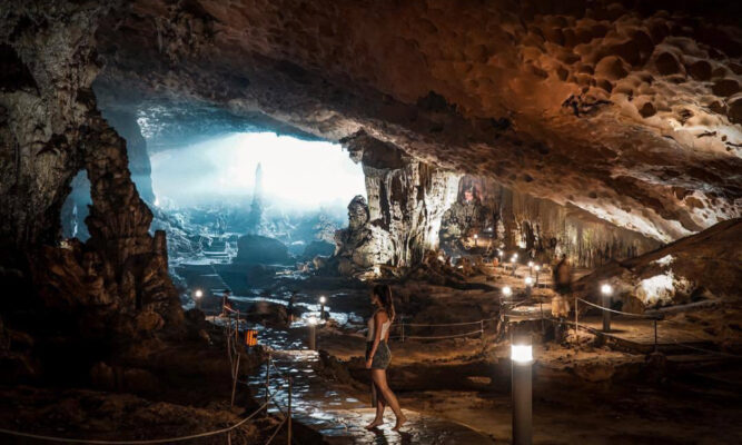 Stalactites inside Trinh Nu Cave.