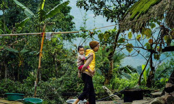 Local people of Khuoi My.