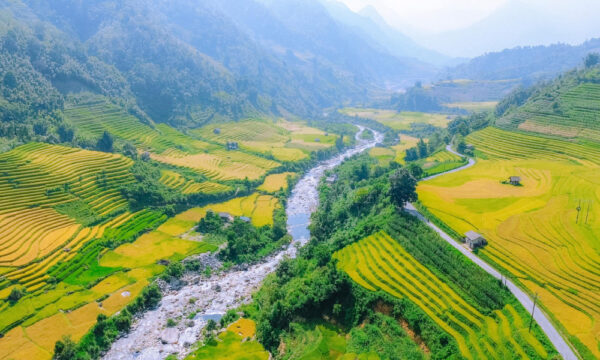 Overview of Muong Hoa Stream through Nam Cang Village.