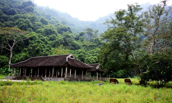 An old house in Viet Hai Village.