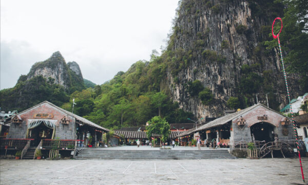 Overview of Dong Van town.
