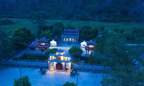 Thai Vi Temple panorama at night.