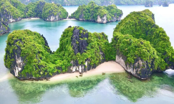 Ba Trai Dao Beach from above.