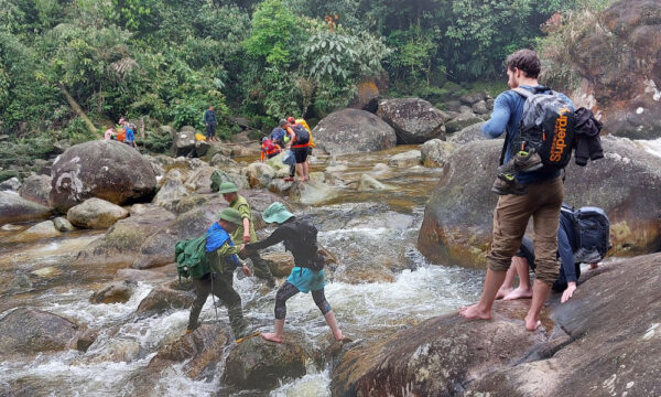 People getting through Hoang Lien stream.