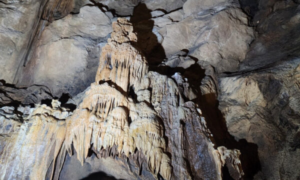 Stalactite system of Lung Khuy Cave.