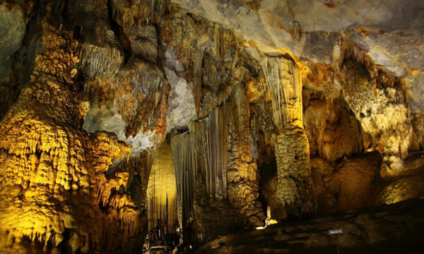 Stalactites inside Me Cung Cave.