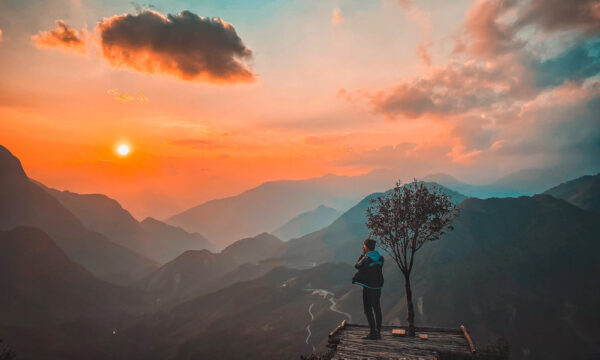 Sunset over O Quy Ho Pass.