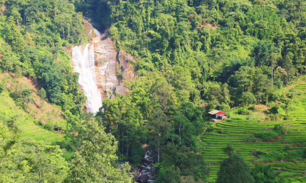 Ta Trung Ho Waterfall.