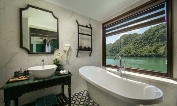 Genesis Regal Cruise.