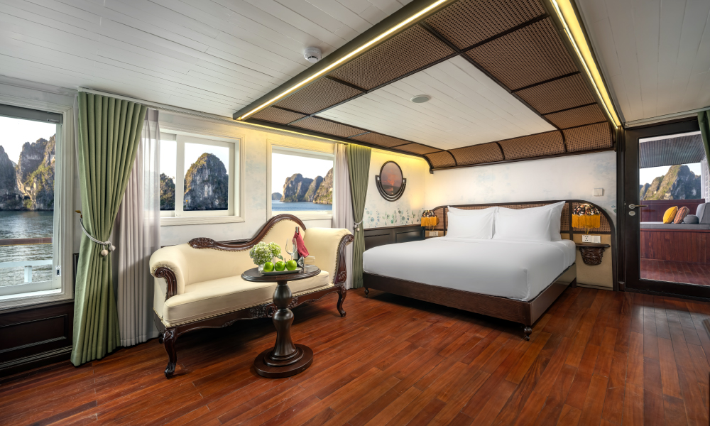 Signature Royal elite family room.