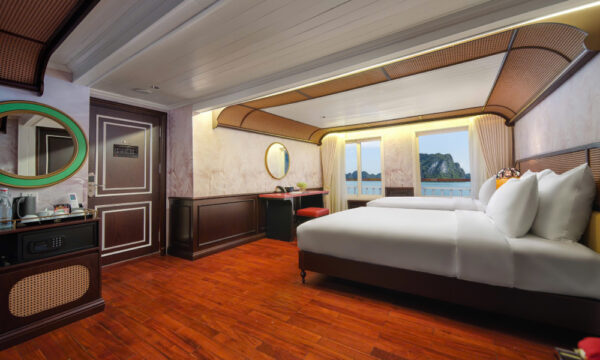 Signature Royal Cruise.