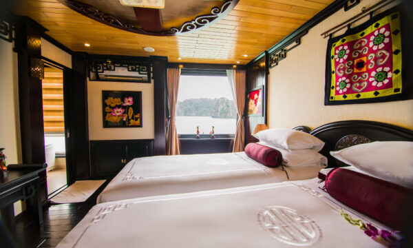 Dragon Legend Cruise.