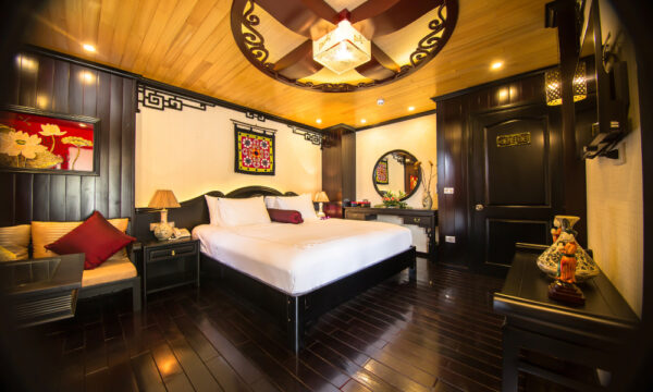 Dragon Legend Cruise.