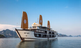 Genesis Regal Cruise