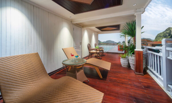 Signature Royal Cruise.