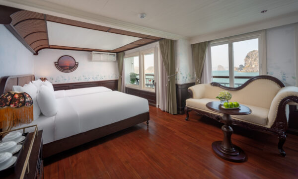 Signature Royal Cruise.