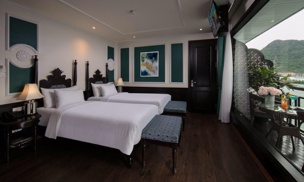 Overview senior cabin on Genesis Regal Cruise.