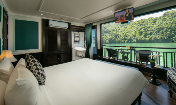 Genesis Regal Cruise.